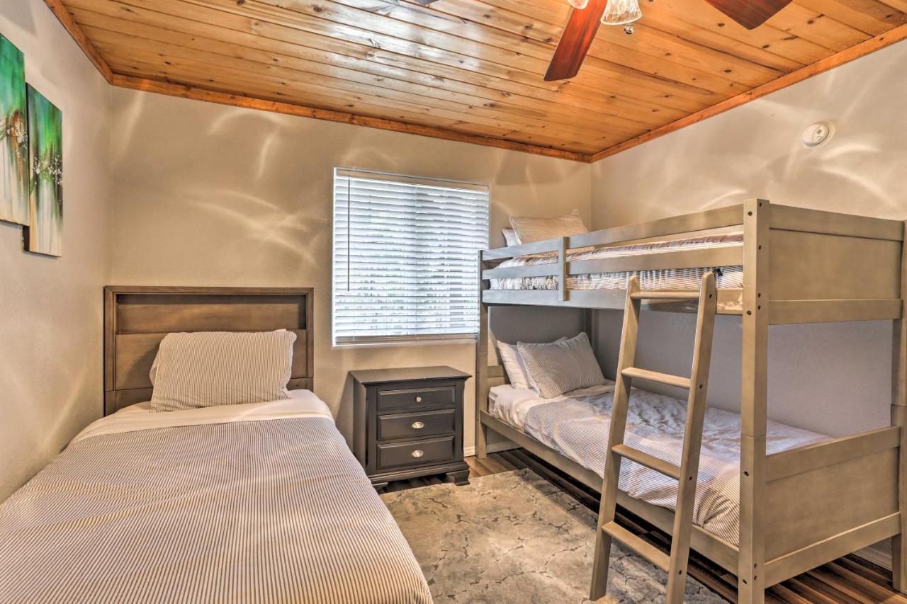 Remodeled Crestline Retreat Walk To Lake Gregory! Eksteriør billede