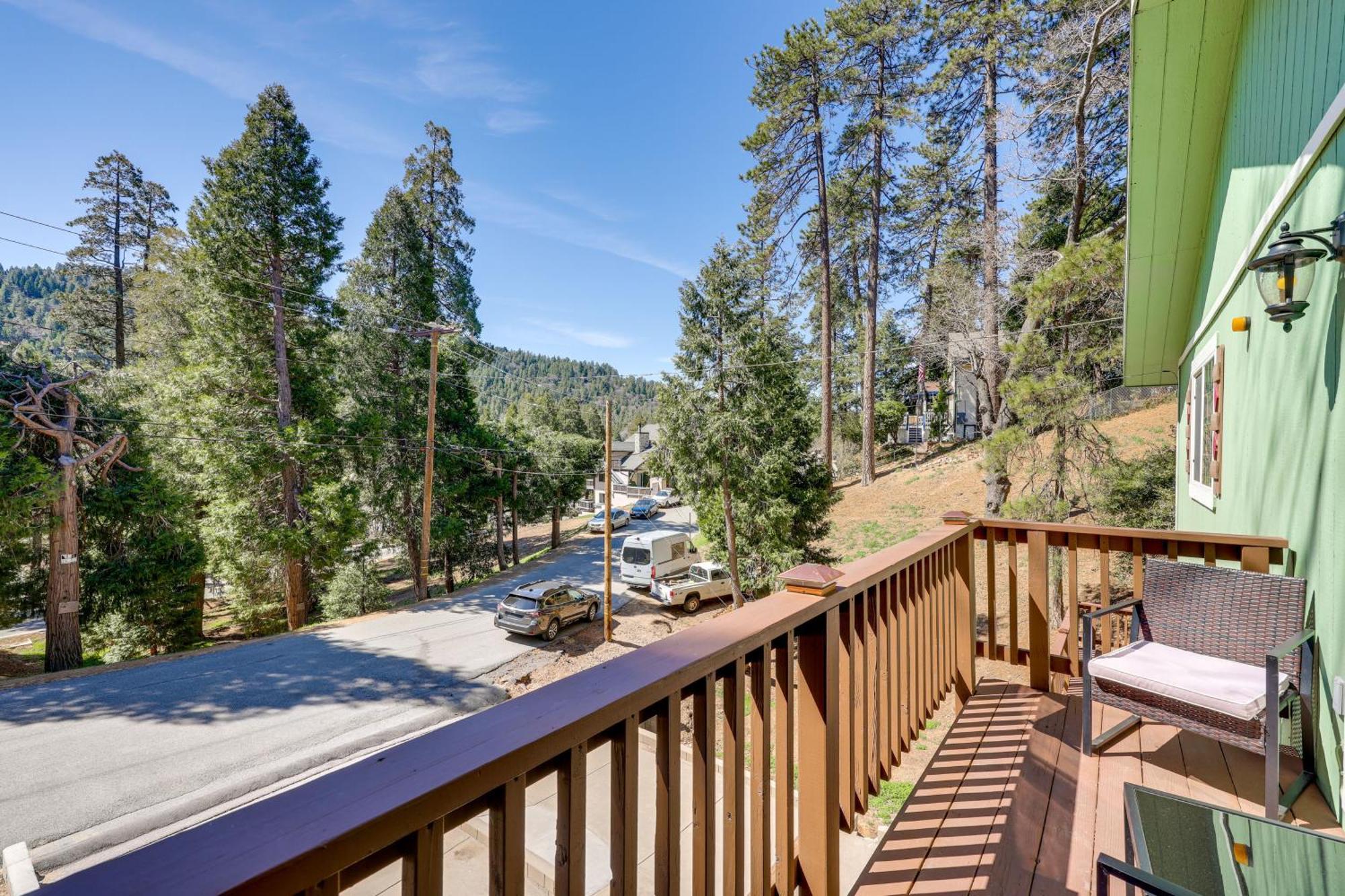 Remodeled Crestline Retreat Walk To Lake Gregory! Eksteriør billede